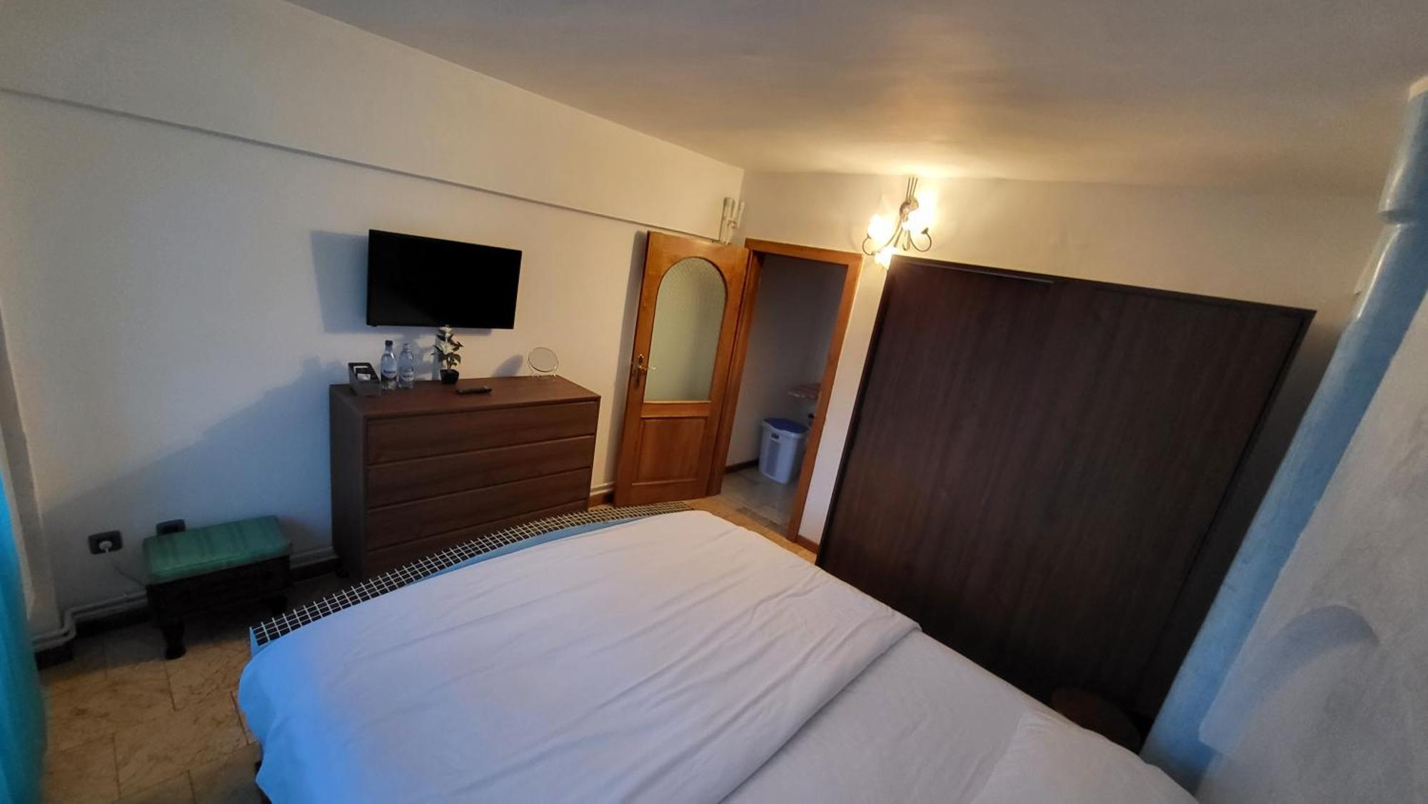 Apart. 2 camere ,central Arad Exterior foto